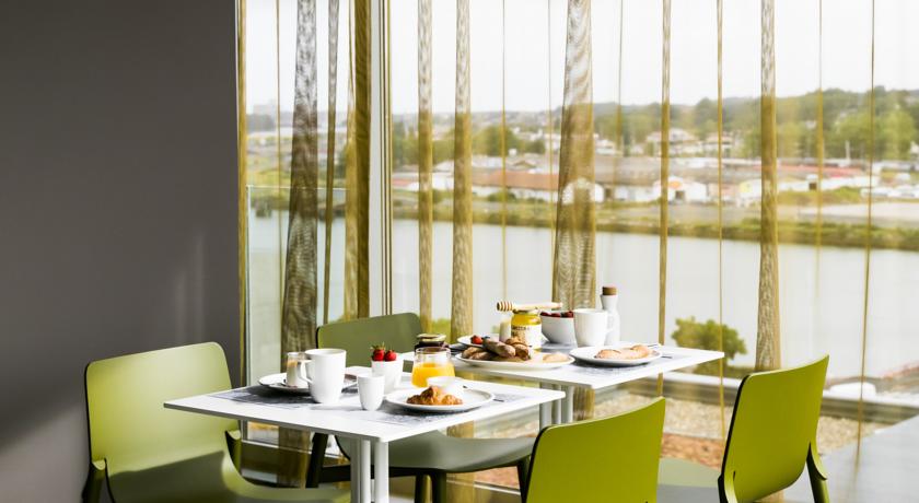 Imagen de los interiores del Hotel Okko Hotels Bayonne Centre. Foto 8