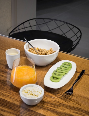 Imagen del bar/restaurante del Hotel Okko Hotels Nantes Château. Foto 3