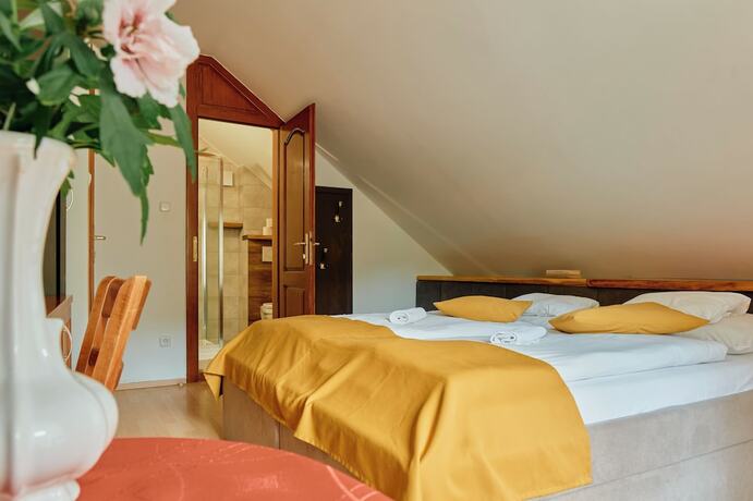 Imagen general del Hotel Oko-Park Panzi&oacute; Kemping &eacute;s Rendezv&eacute;nyk&ouml;zpont. Foto 7