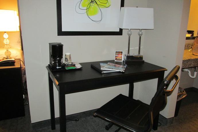 Imagen de la habitación del Hotel Okoboji Inn and Suites. Foto 9