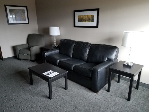 Imagen de la habitación del Hotel Okoboji Inn and Suites. Foto 15