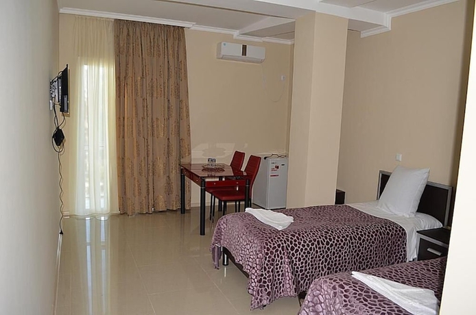 Imagen de la habitación del Hotel Okriba. Foto 10