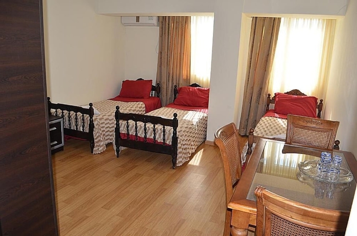 Imagen de la habitación del Hotel Okriba. Foto 14