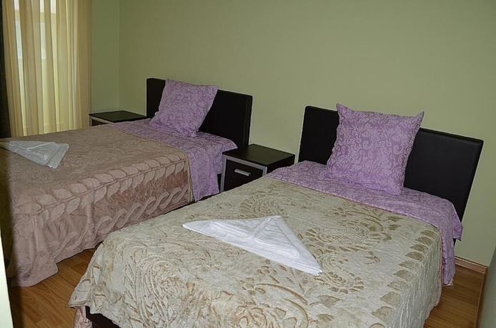 Imagen de la habitación del Hotel Okriba. Foto 15