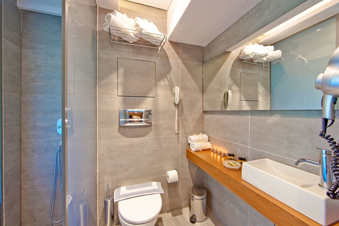 Imagen de la habitación del Hotel Oktober Downtown Boutique. Foto 8