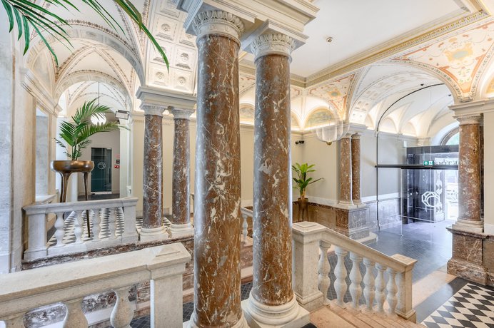 Imagen de los interiores del Hotel Oktogon Haggenmacher. Foto 15