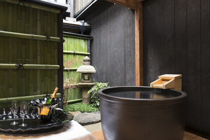 Imagen de la habitación del Hotel Oku Kamishichiken. Foto 18