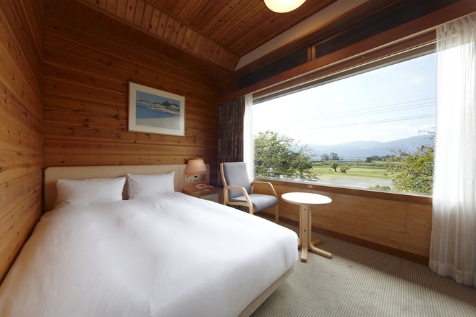 Imagen de la habitación del Hotel Okubiwako Makino Grand Park. Foto 8