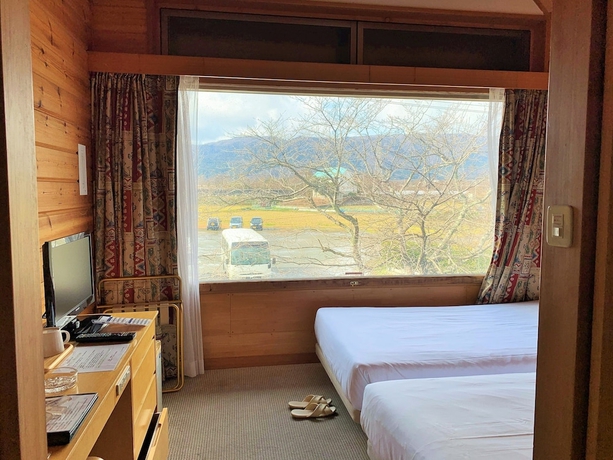 Imagen de la habitación del Hotel Okubiwako Makino Grand Park. Foto 15