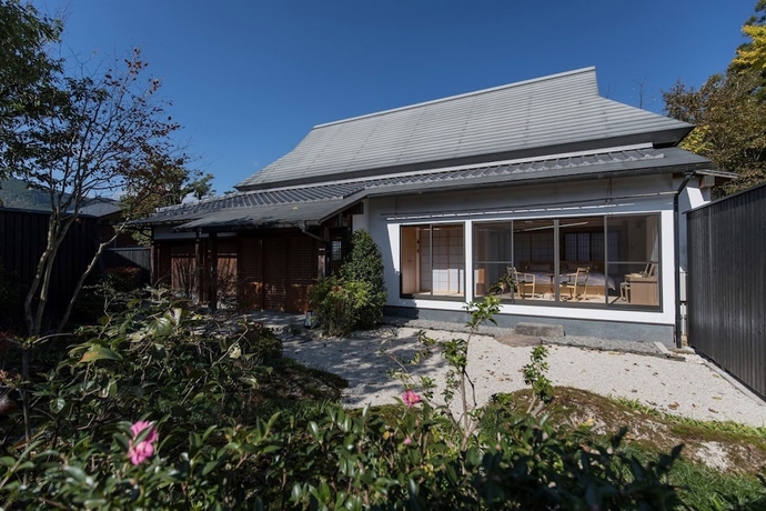 Imagen de la habitación del Hotel Okuhita Onsen Umehibiki. Foto 13