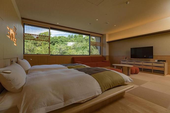 Imagen de la habitación del Hotel Okuhita Spa Umehibiki. Foto 14