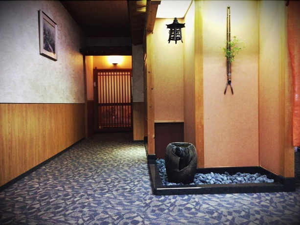 Imagen de los interiores del Hotel Okumizuma Onsen. Foto 15