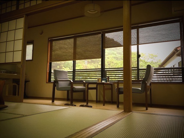 Imagen de la habitación del Hotel Okumizuma Onsen. Foto 7