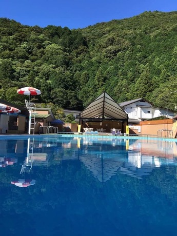 Imagen de la piscina del Hotel Okumizuma Onsen. Foto 20
