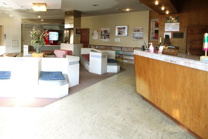 Imagen de los interiores del Hotel Okuni. Foto 17