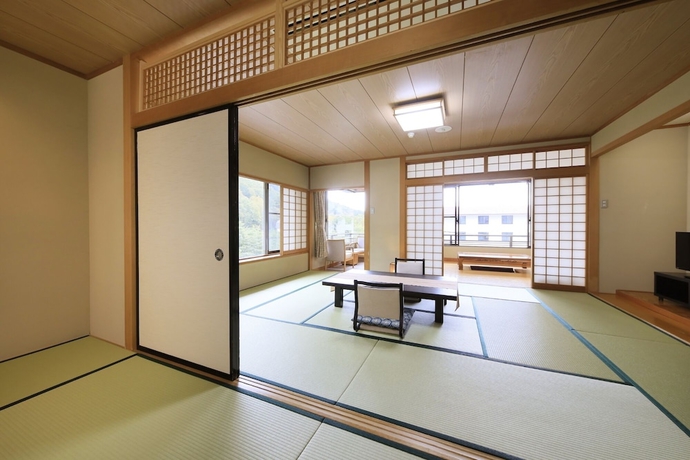Imagen de la habitación del Hotel Okunikko Yumotoonsen Yumorikamaya. Foto 17