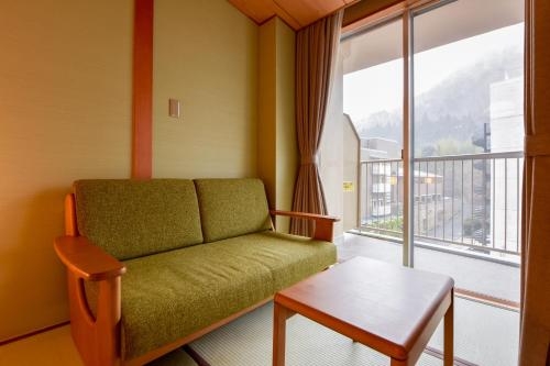 Imagen de la habitación del Hotel Okuno Hosomichi. Foto 6