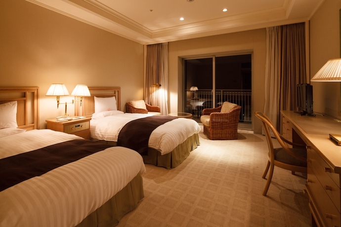 Imagen de la habitación del Hotel Okura Akademia Park. Foto 6