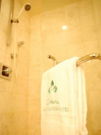 Imagen de la habitación del Hotel Okura Akademia Park. Foto 12