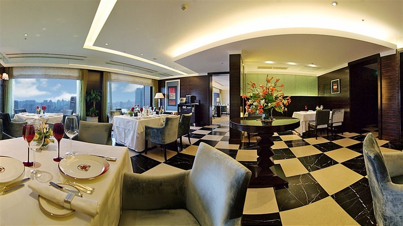 Imagen del bar/restaurante del Hotel Okura Garden Shanghai. Foto 2