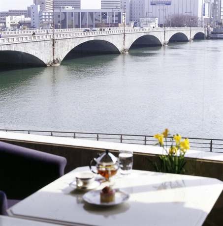 Imagen del bar/restaurante del Hotel Okura Niigata. Foto 6