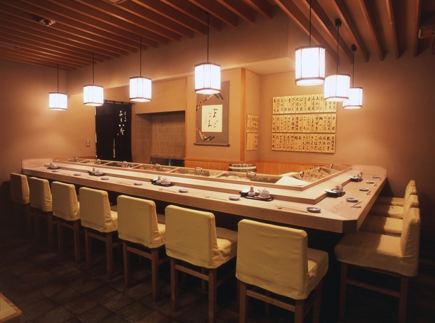 Imagen del bar/restaurante del Hotel Okura Niigata. Foto 8