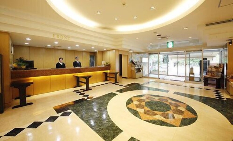 Imagen de los interiores del Hotel Okuyumoto. Foto 19