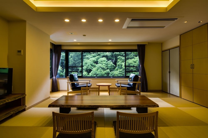 Imagen de la habitación del Hotel Okuyumoto. Foto 14