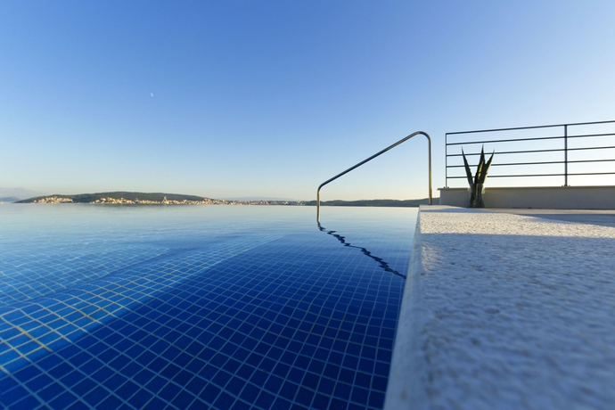 Imagen de la piscina del Hotel Ola - Adults Only, Seget Donji. Foto 19