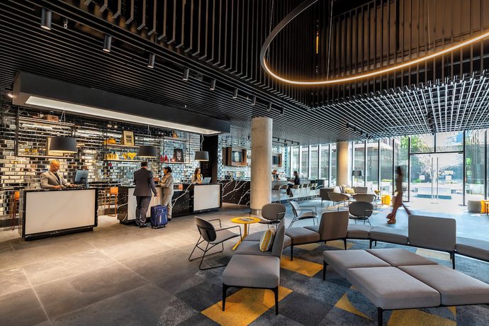 Imagen de los interiores del Hotel Ola Santiago Providencia, Tapestry Collection by Hilton. Foto 15