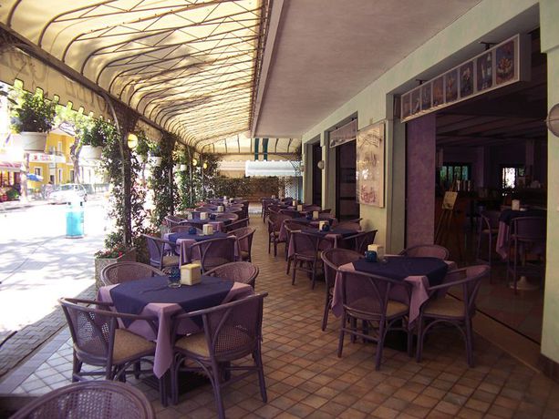 Imagen del bar/restaurante del Hotel Olanda. Foto 2