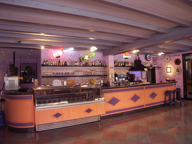 Imagen del bar/restaurante del Hotel Olanda. Foto 3