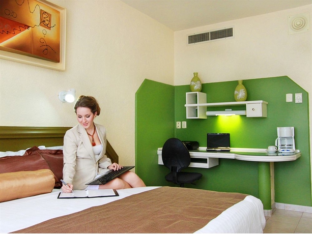 Imagen de la habitación del Hotel Olas Altas Inn and Spa. Foto 5