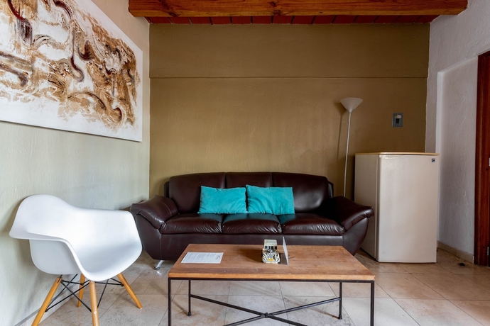 Imagen de la habitación del Hotel Olas Altas Suites. Foto 8