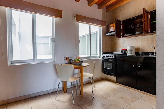 Imagen de la habitación del Hotel Olas Altas Suites. Foto 12