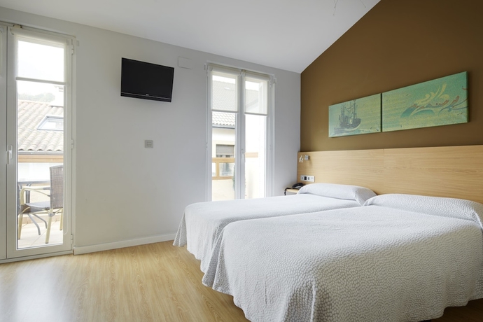 Imagen de la habitación del Hotel Olatu. Foto 5