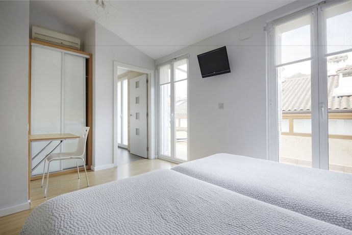 Imagen de la habitación del Hotel Olatu. Foto 6