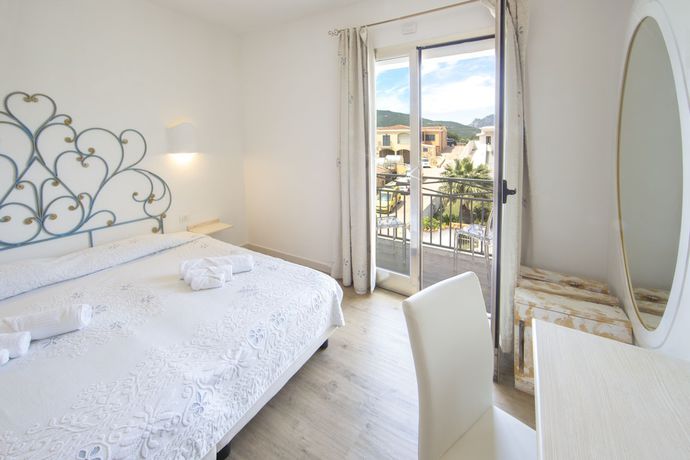 Imagen de la habitación del Hotel Olbia City. Foto 2