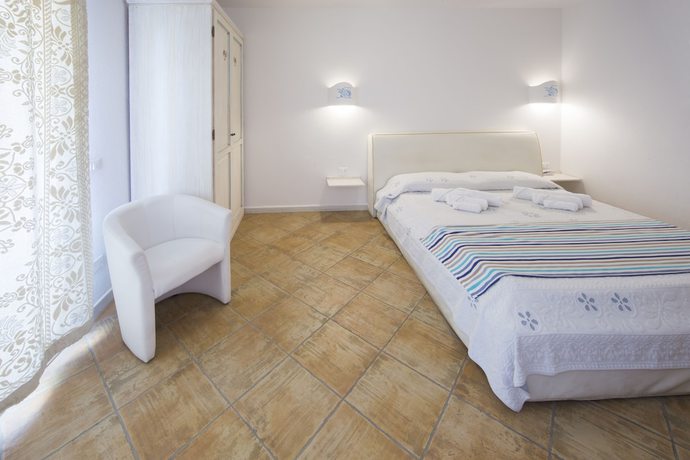 Imagen de la habitación del Hotel Olbia City. Foto 9