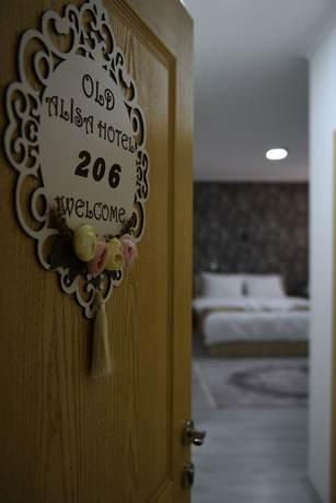 Imagen de la habitación del Hotel Old Alisa. Foto 11