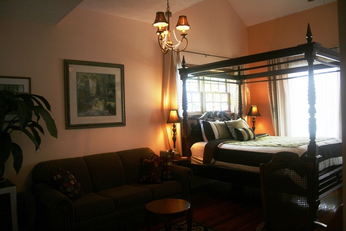 Imagen de la habitación del Hotel Old City House Inn and Restaurant. Foto 6