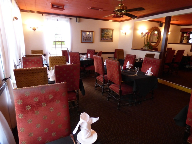 Imagen del bar/restaurante del Hotel Old City House Inn and Restaurant. Foto 4