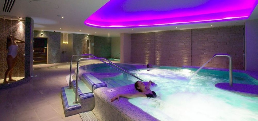 Imagen de la piscina del Hotel Old Course. Foto 16