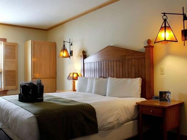 Imagen general del Hotel Old Faithful Snow Lodge And Cabins - Inside The Park. Foto 6