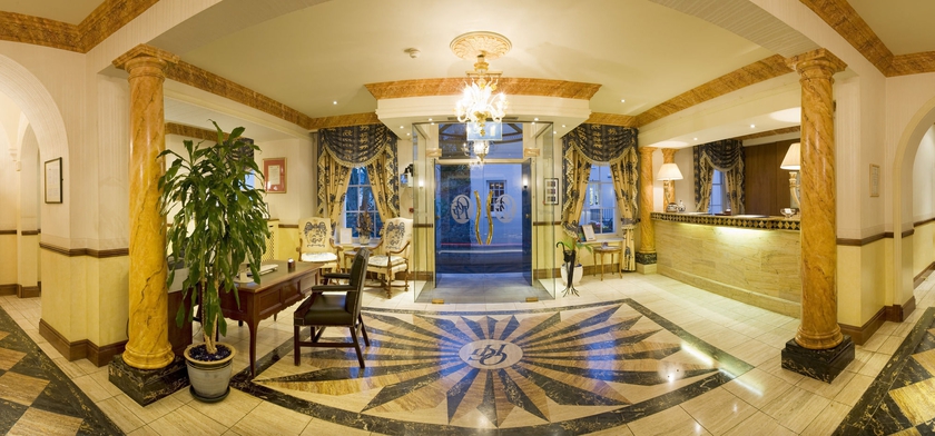 Imagen de los interiores del Hotel Old Government House. Foto 14