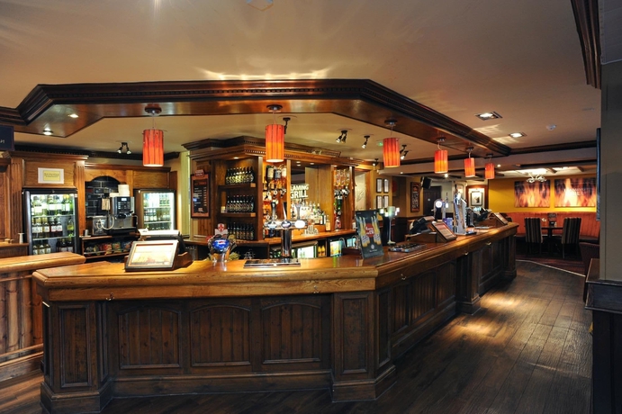 Imagen del bar/restaurante del Hotel Old Grey Mare By Greene King Inns. Foto 4