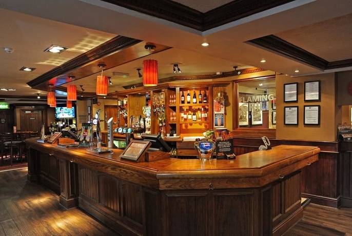 Imagen de los interiores del Hotel Old Grey Mare By Greene King Inns. Foto 19