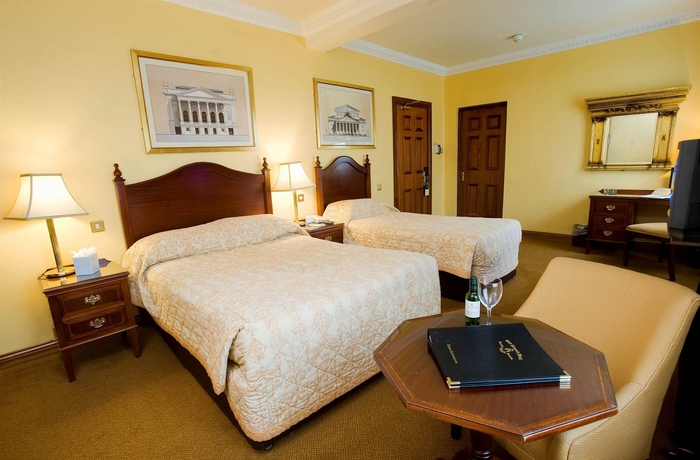 Imagen de la habitación del Hotel Old Ground. Foto 10