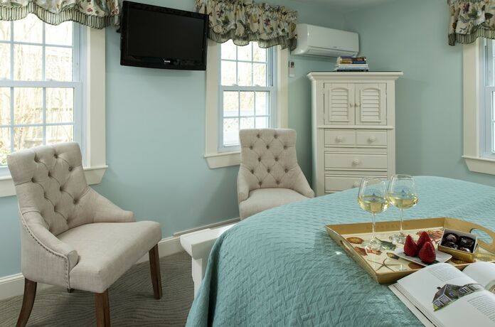 Imagen de la habitación del Hotel Old Harbor Inn, Chatham. Foto 13