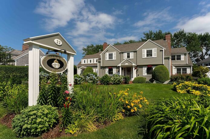 Imagen general del Hotel Old Harbor Inn. Foto 5